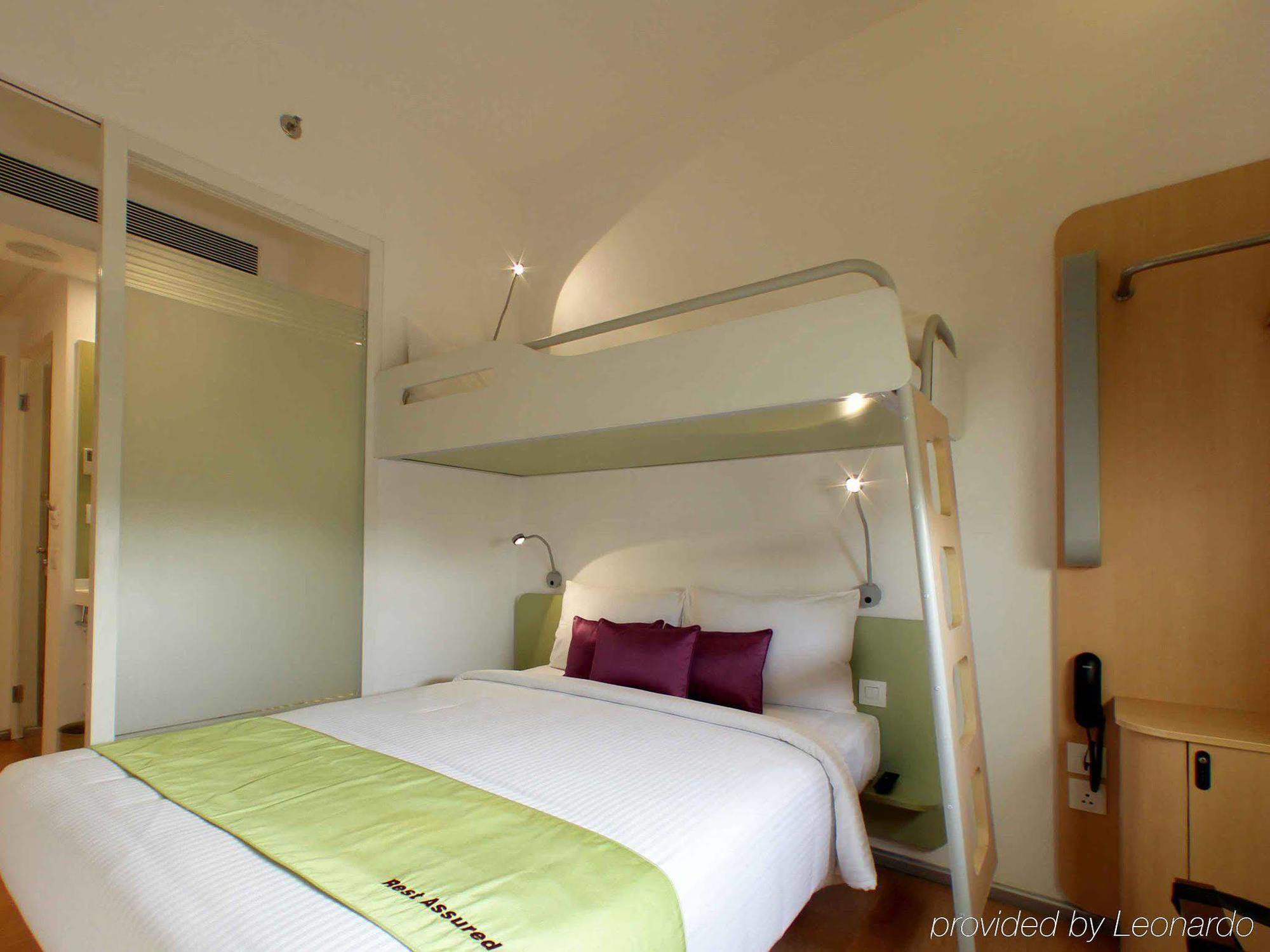 Holiday Inn Express Pune Pimpri By Ihg Екстериор снимка